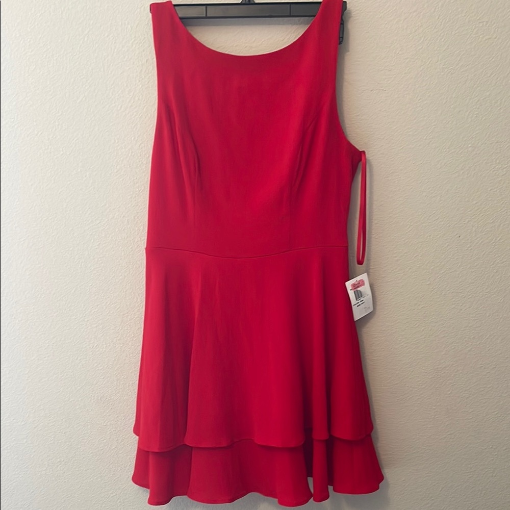 Elegant Red Sleeveless Dress